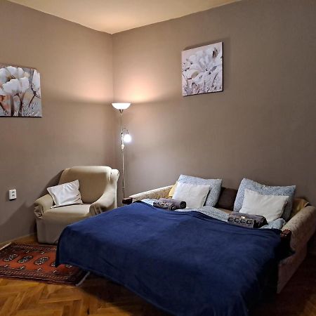 Ferienwohnung Szell 3 Apartman Szombathely Exterior foto