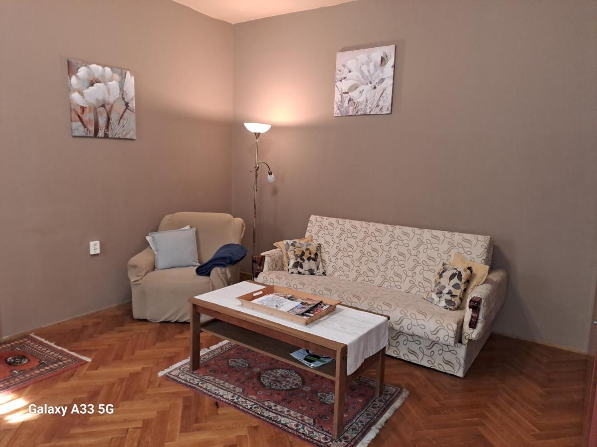 Ferienwohnung Szell 3 Apartman Szombathely Exterior foto