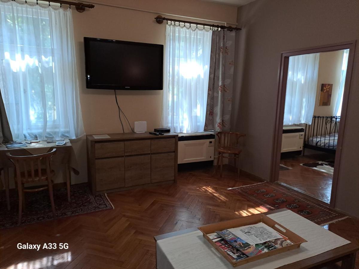 Ferienwohnung Szell 3 Apartman Szombathely Exterior foto